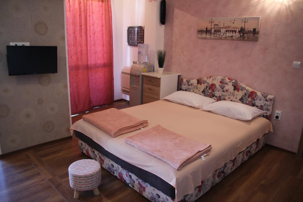 Lilian Apartments Будва Екстериор снимка